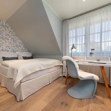 Zur Heiderose Haus 10 Kleine Flucht