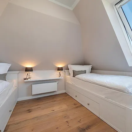 Zur Heiderose Haus 10 Kleine Flucht *